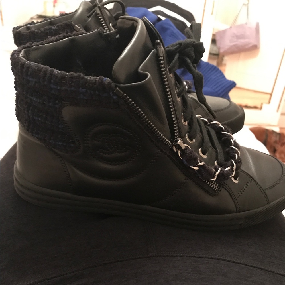 Chanel tweed high top sneakers - Picture 2 of 3